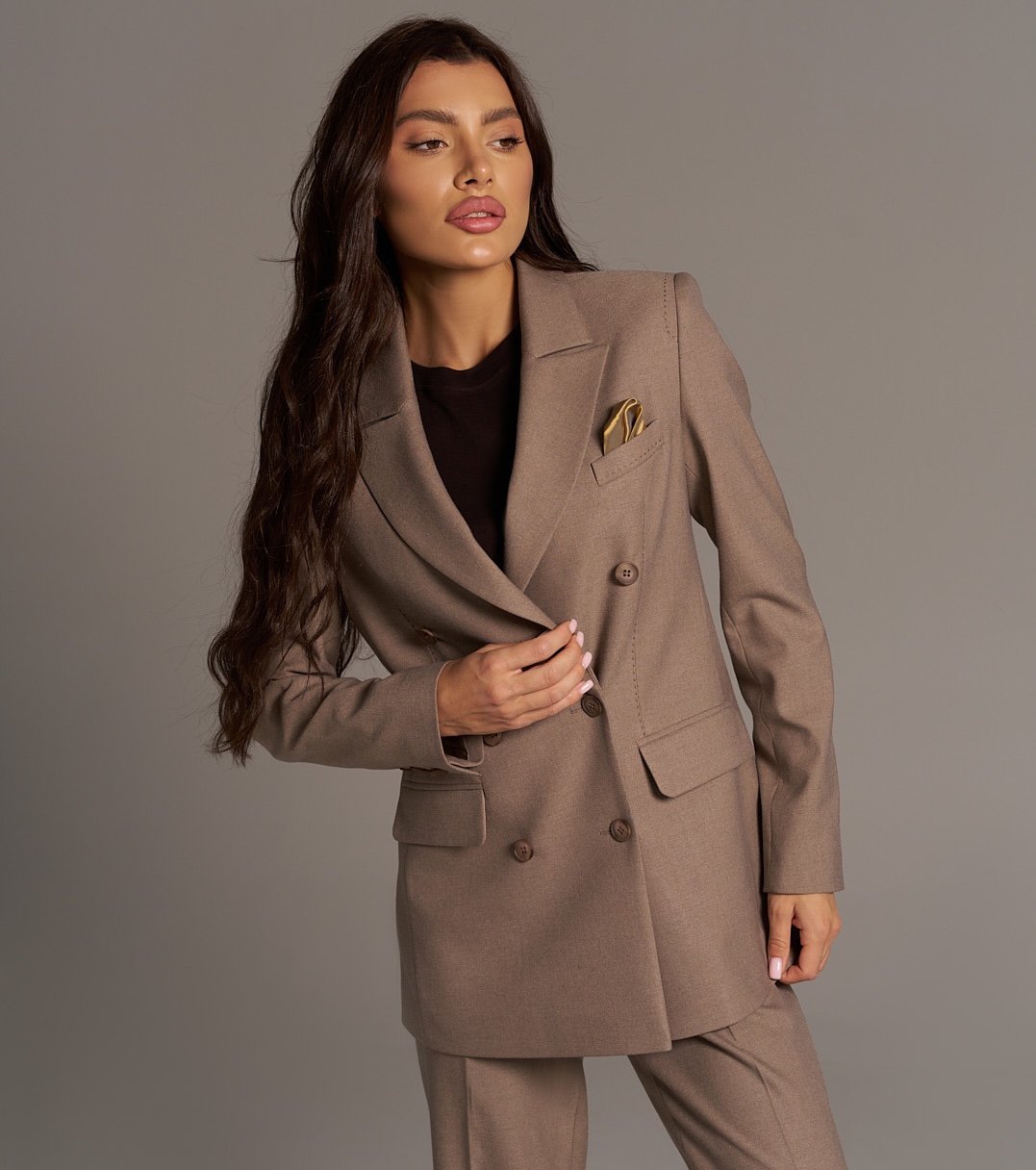 1_suit_mokko